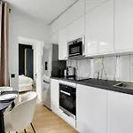 Magnificent 2bd 6p - Eiffel Tower Apartment Paris