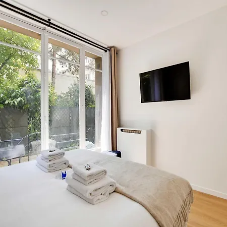 Magnificent 2bd 6p - Eiffel Tower パリ